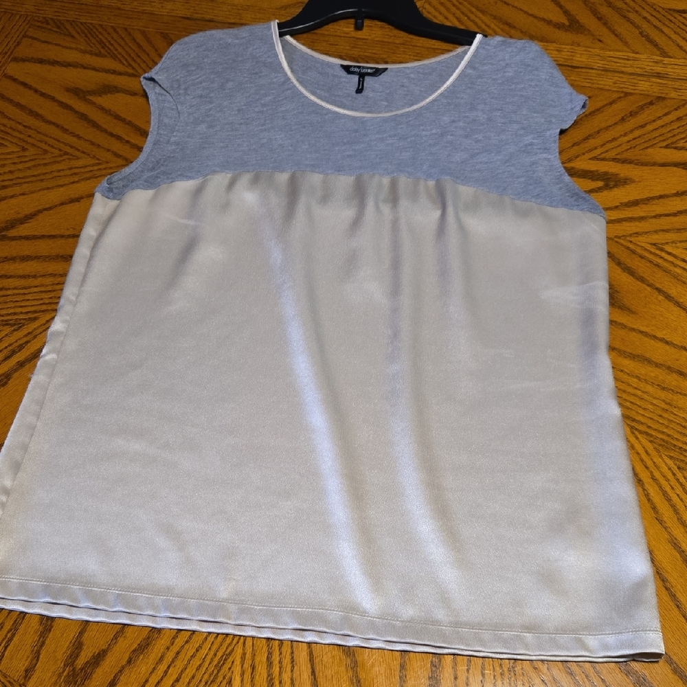 Daisy Fuentes Two-Tone Blue and Cream Blouse